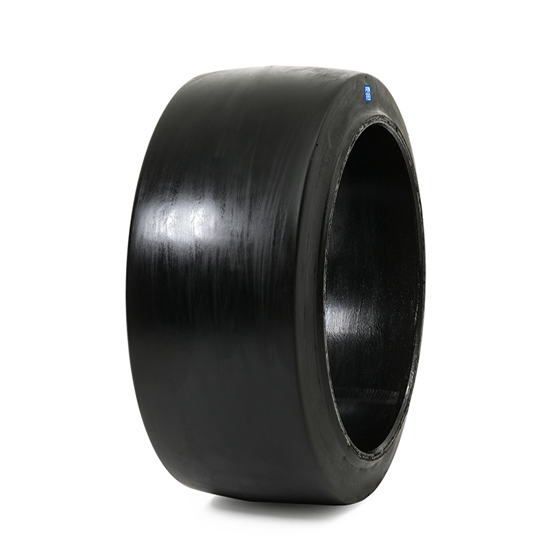 Solideal%20%20%2017%20X%205%20X%2012%201/8%20PON%20555%20SMOOTH%20Çemberli%20Siyah%20Dolgu%20Forklift%20Lastiği